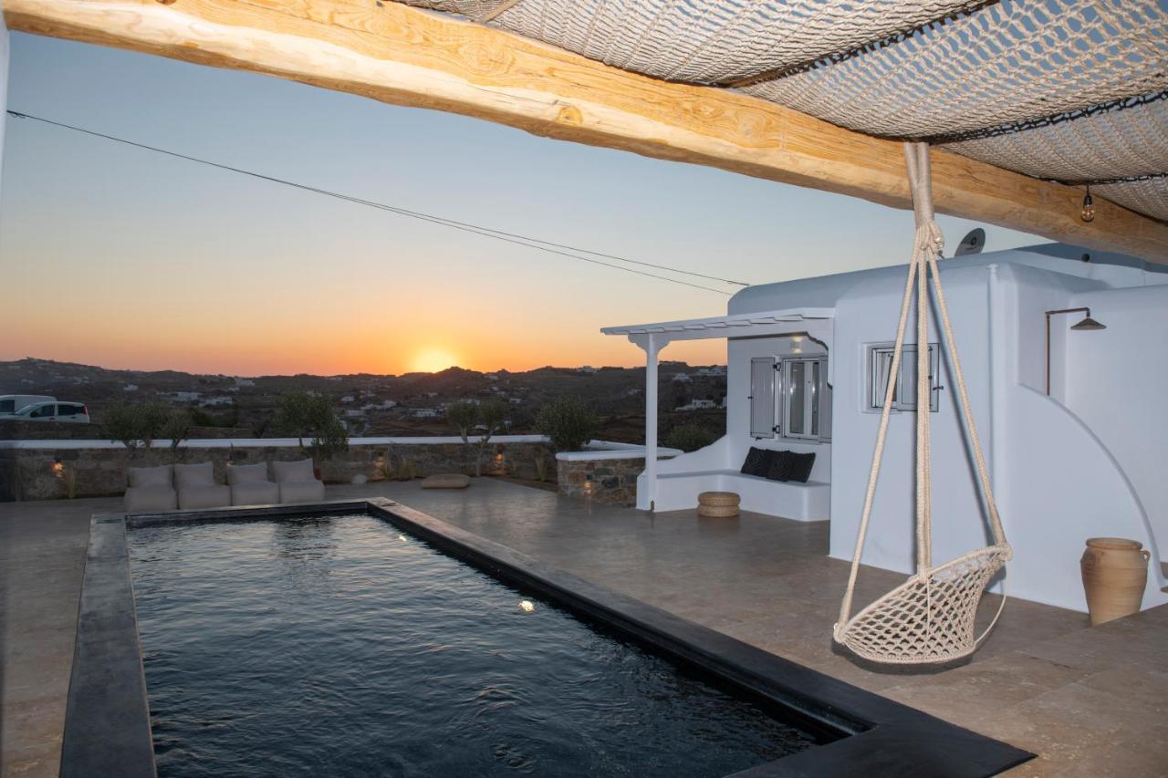 Little Villa amid Super Paradise-JackieO' Mykonos Esterno foto